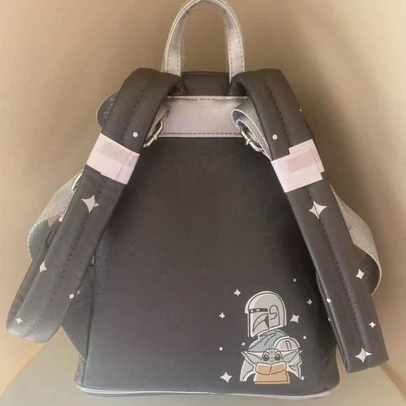 LOUNGEFLY STAR WARS Mandlorian & Grogu Baby Yoda Glow in the Dark Mini Backpack - Picture 3 of 13